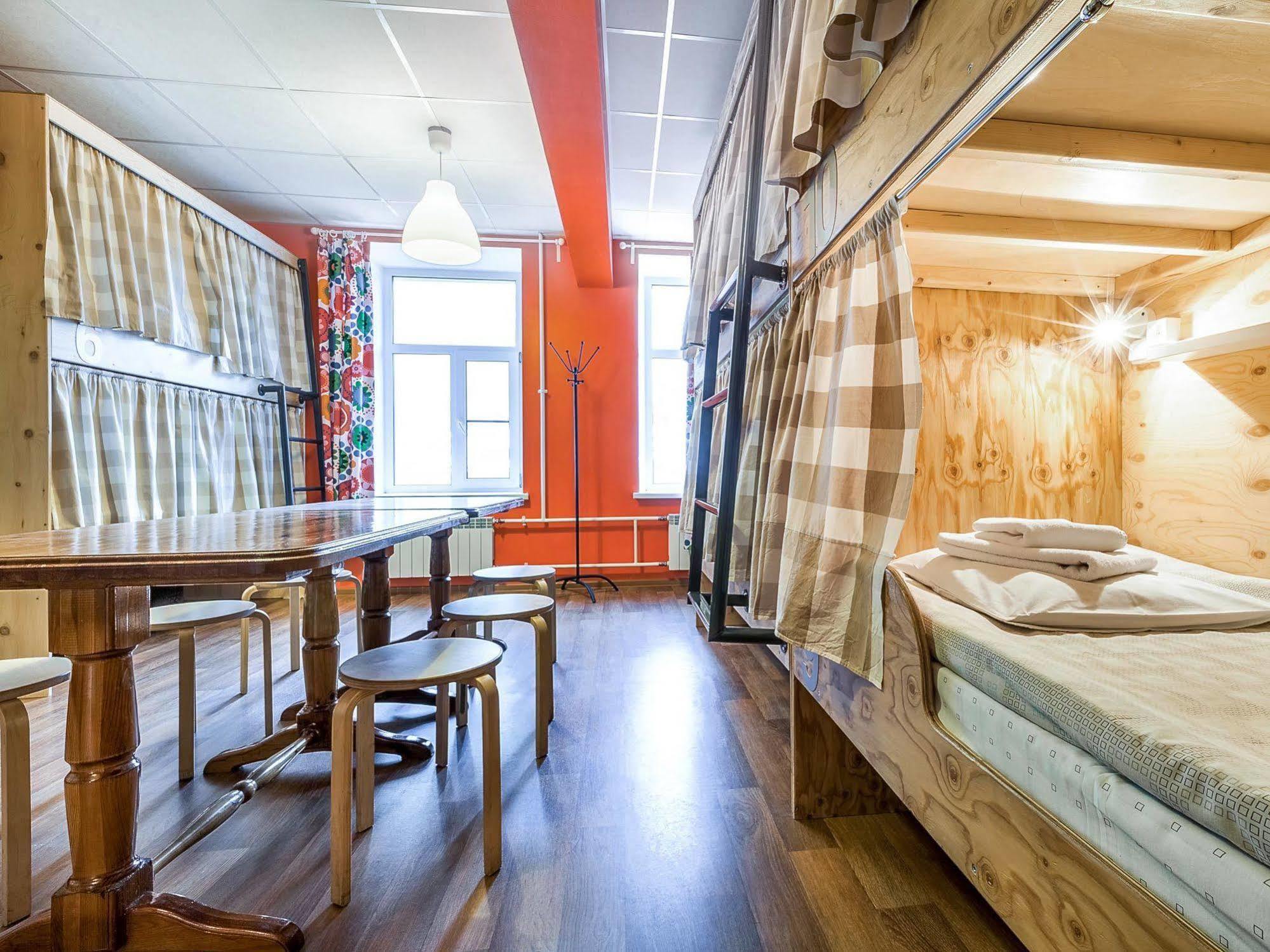 Friends hostel. Хостел друзья на Восстания 11. Хостел Дружба Санкт-Петербург на Восстания. Друзья на Восстания ул. Восстания, 11, Санкт-Петербург. Хостел френдс в Санкт-Петербурге.